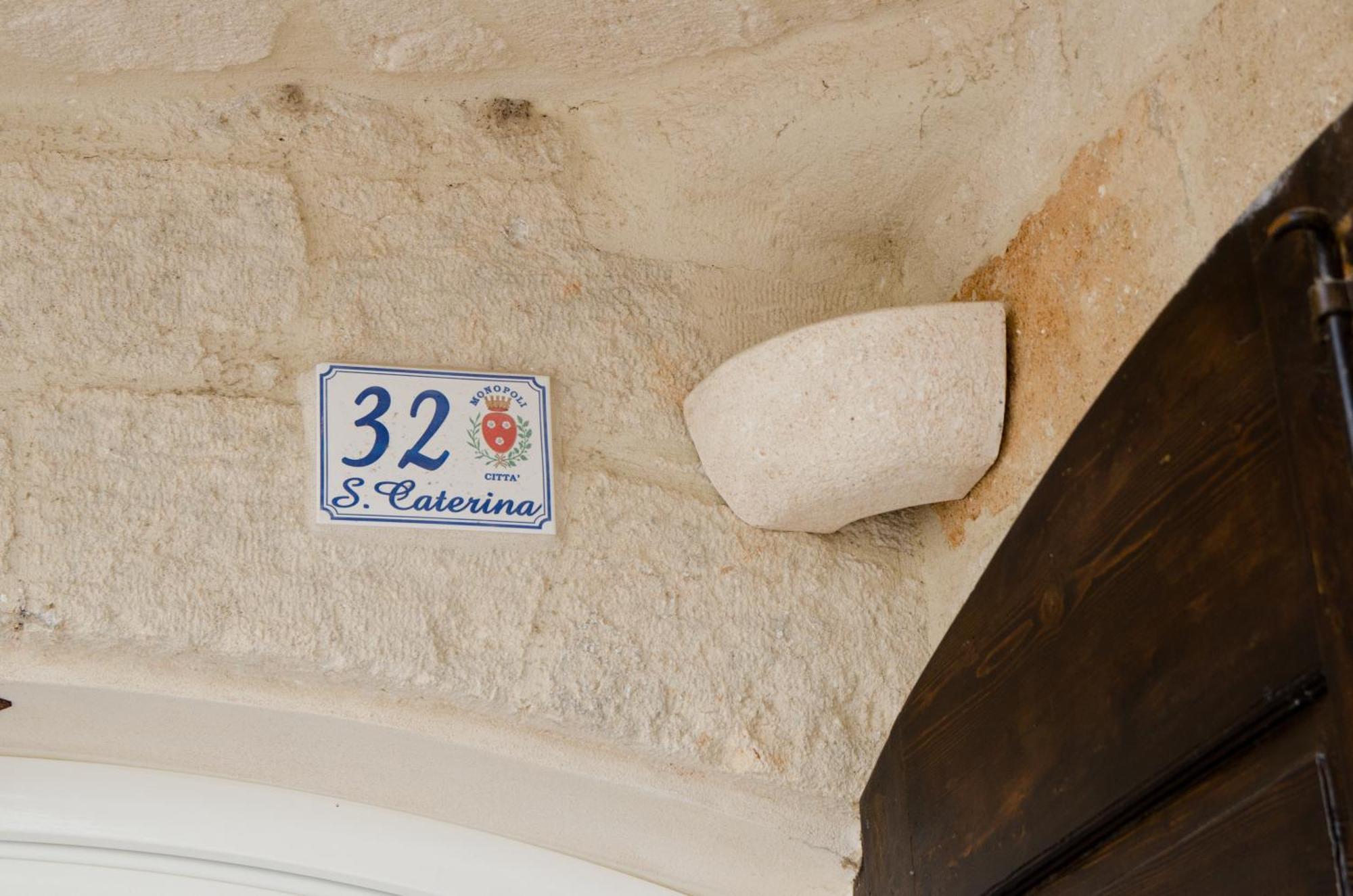 Casa Santa Caterina 32 Apartment Monopoli Bagian luar foto